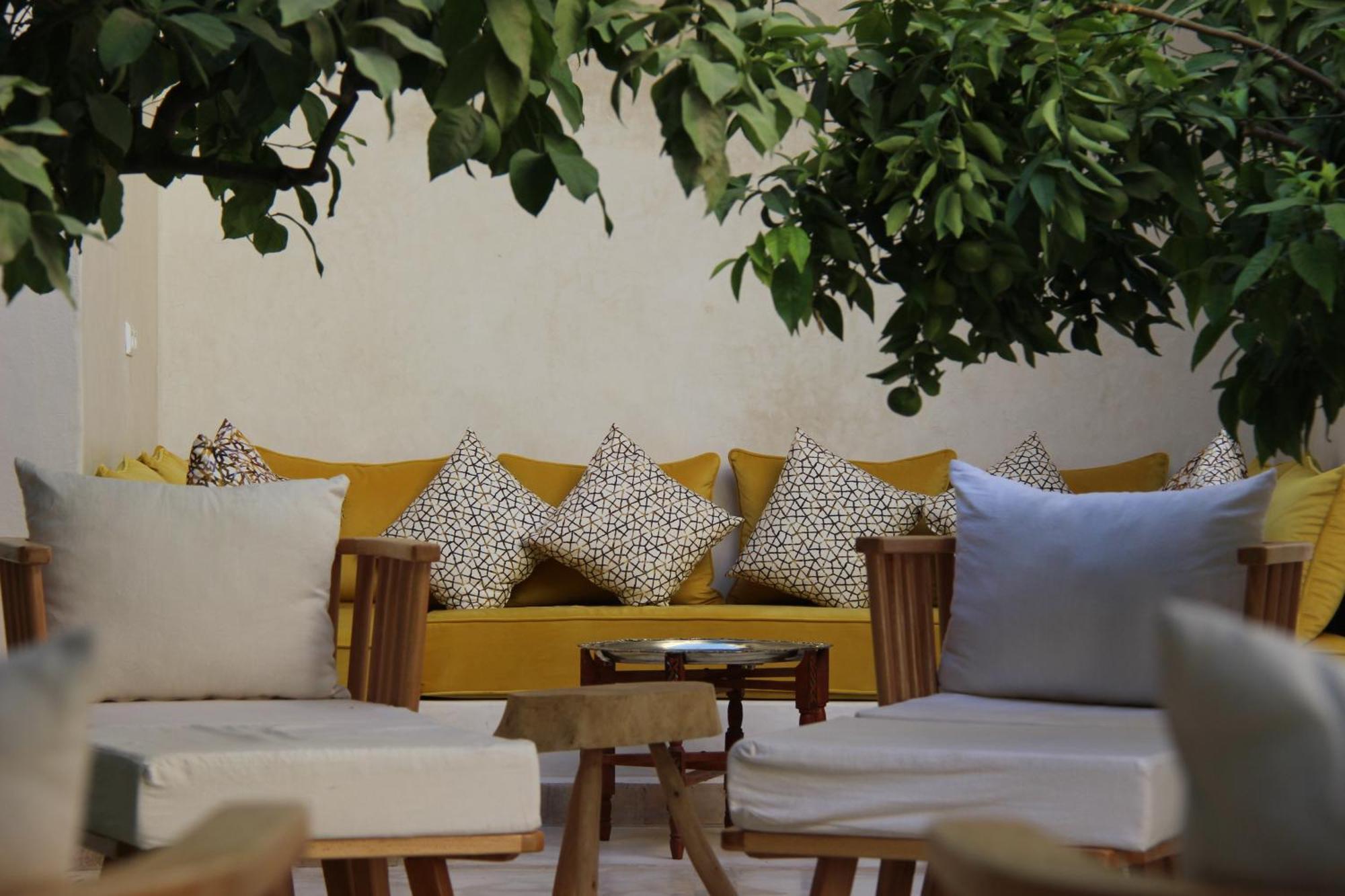 Emberiza Sahari Gasthof Marrakesch